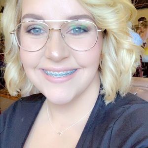 Meet your Posher, Megan